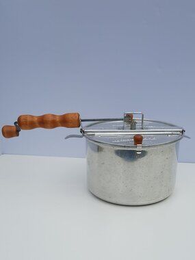 Whirley Pop Stovetop Popcorn Popper 6 Qt Aluminum Hand Crank USA Made